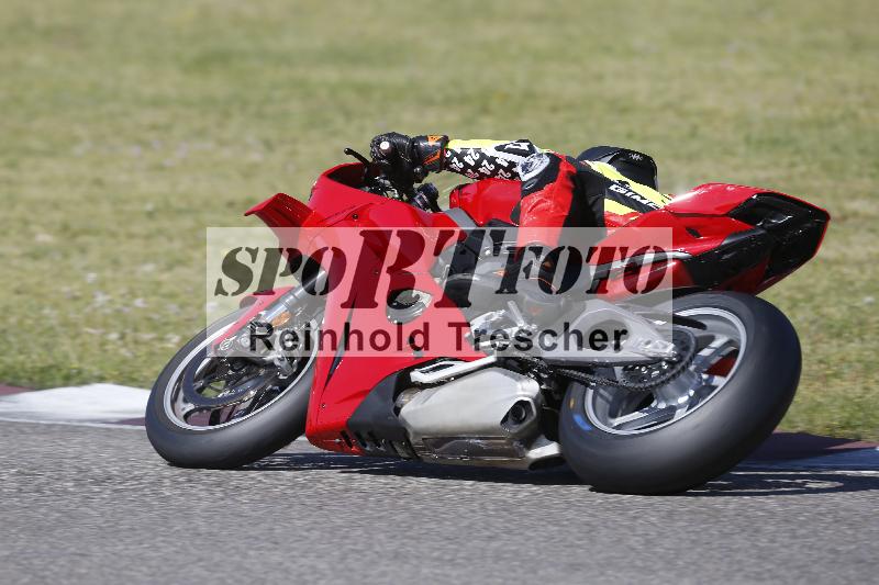 /10 20.04.2026  Pluess Moto Sport ADR/Freies Fahren/24